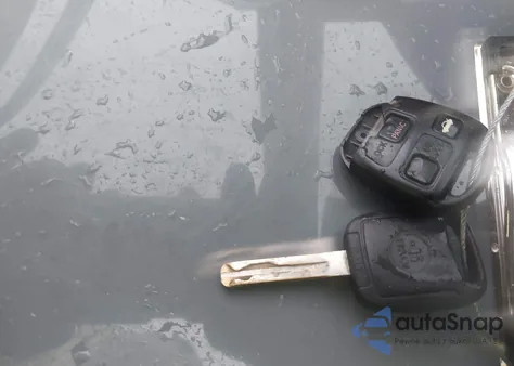 2005 Lexus Es 330 z USA, uszkodzony, nr VIN JTHBA30G555133009